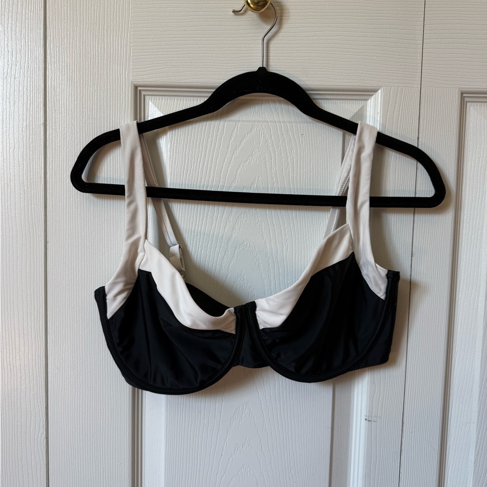 Curve Love Wide Strap Underwire Bikini Top